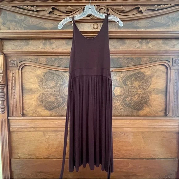 U-Knit Brown Stretchy Sleeveless V-neck Dress with Tie Waist - Picture 6 of 9